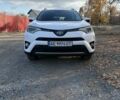 Белый Тойота РАВ 4, объемом двигателя 2.5 л и пробегом 150 тыс. км за 22500 $, фото 1 на Automoto.ua