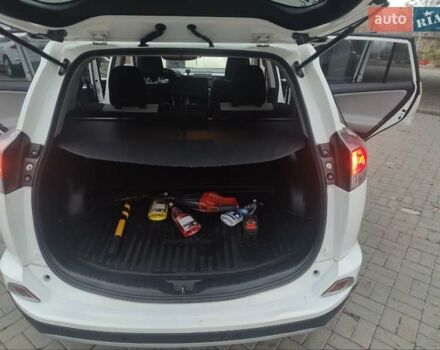 Білий Тойота РАВ 4, об'ємом двигуна 2.49 л та пробігом 90 тис. км за 25300 $, фото 8 на Automoto.ua