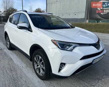 Белый Тойота РАВ 4, объемом двигателя 2.49 л и пробегом 154 тыс. км за 19400 $, фото 13 на Automoto.ua