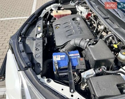 Белый Тойота РАВ 4, объемом двигателя 2 л и пробегом 171 тыс. км за 19999 $, фото 49 на Automoto.ua