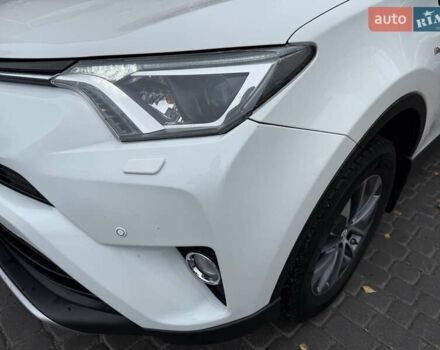 Белый Тойота РАВ 4, объемом двигателя 2.49 л и пробегом 98 тыс. км за 23999 $, фото 33 на Automoto.ua