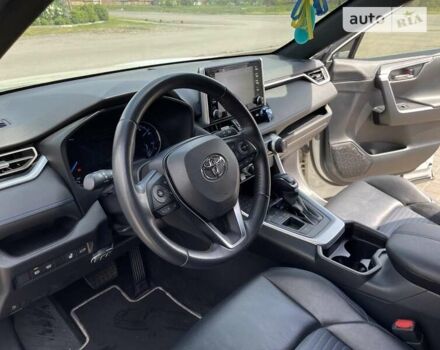 Белый Тойота РАВ 4, объемом двигателя 2.5 л и пробегом 113 тыс. км за 30500 $, фото 3 на Automoto.ua