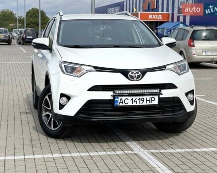 Белый Тойота РАВ 4, объемом двигателя 2 л и пробегом 171 тыс. км за 19999 $, фото 12 на Automoto.ua