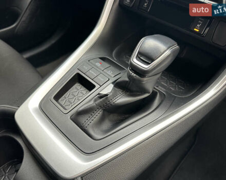 Белый Тойота РАВ 4, объемом двигателя 2 л и пробегом 70 тыс. км за 27999 $, фото 26 на Automoto.ua