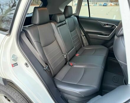 Білий Тойота РАВ 4, об'ємом двигуна 2.5 л та пробігом 48 тис. км за 10500 $, фото 13 на Automoto.ua