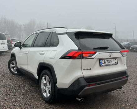 Белый Тойота РАВ 4, объемом двигателя 1.99 л и пробегом 88 тыс. км за 27000 $, фото 4 на Automoto.ua