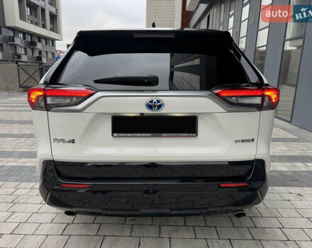 Білий Тойота РАВ 4, об'ємом двигуна 2.49 л та пробігом 106 тис. км за 31500 $, фото 3 на Automoto.ua