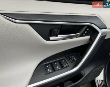 Білий Тойота РАВ 4, об'ємом двигуна 1.99 л та пробігом 99 тис. км за 28000 $, фото 11 на Automoto.ua