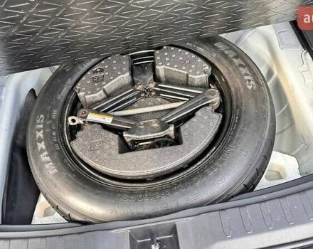 Білий Тойота РАВ 4, об'ємом двигуна 2.5 л та пробігом 121 тис. км за 27000 $, фото 11 на Automoto.ua