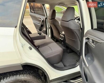 Білий Тойота РАВ 4, об'ємом двигуна 1.99 л та пробігом 93 тис. км за 25900 $, фото 38 на Automoto.ua