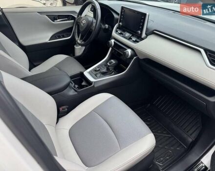 Білий Тойота РАВ 4, об'ємом двигуна 1.99 л та пробігом 99 тис. км за 28000 $, фото 16 на Automoto.ua