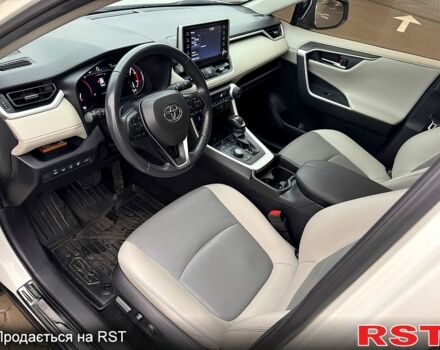 Белый Тойота РАВ 4, объемом двигателя 2 л и пробегом 99 тыс. км за 26500 $, фото 3 на Automoto.ua