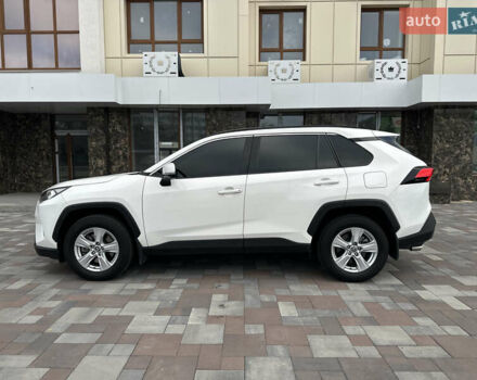 Белый Тойота РАВ 4, объемом двигателя 2 л и пробегом 70 тыс. км за 27999 $, фото 2 на Automoto.ua