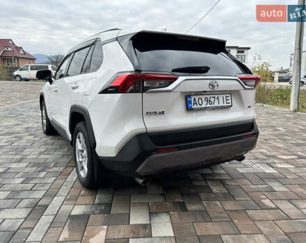 Білий Тойота РАВ 4, об'ємом двигуна 2 л та пробігом 106 тис. км за 27900 $, фото 15 на Automoto.ua