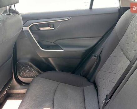 Білий Тойота РАВ 4, об'ємом двигуна 2.5 л та пробігом 121 тис. км за 27000 $, фото 23 на Automoto.ua