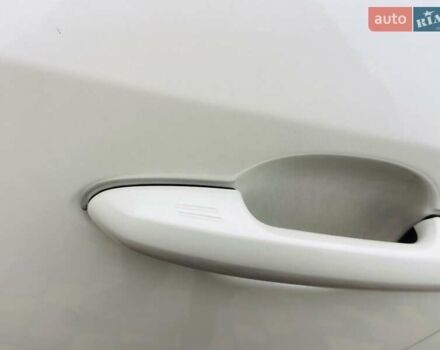 Белый Тойота РАВ 4, объемом двигателя 2 л и пробегом 41 тыс. км за 30700 $, фото 25 на Automoto.ua