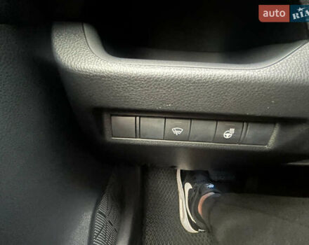 Білий Тойота РАВ 4, об'ємом двигуна 1.99 л та пробігом 82 тис. км за 28000 $, фото 16 на Automoto.ua