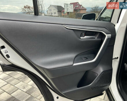 Білий Тойота РАВ 4, об'ємом двигуна 2 л та пробігом 106 тис. км за 27900 $, фото 39 на Automoto.ua