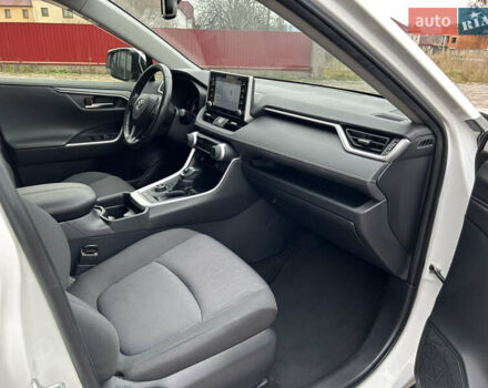 Білий Тойота РАВ 4, об'ємом двигуна 2 л та пробігом 106 тис. км за 27900 $, фото 31 на Automoto.ua