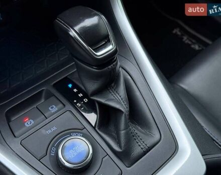 Білий Тойота РАВ 4, об'ємом двигуна 2.49 л та пробігом 128 тис. км за 29900 $, фото 63 на Automoto.ua