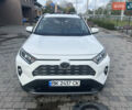 Тойота РАВ 4 2019 в Ровно на Automoto.ua Белый Тойота РАВ 4, объемом двигателя 1.99 л и пробегом 83 тыс. км за 28400 $, фото 1 на Automoto.ua