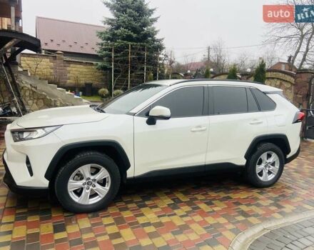 Белый Тойота РАВ 4, объемом двигателя 2 л и пробегом 41 тыс. км за 30700 $, фото 1 на Automoto.ua