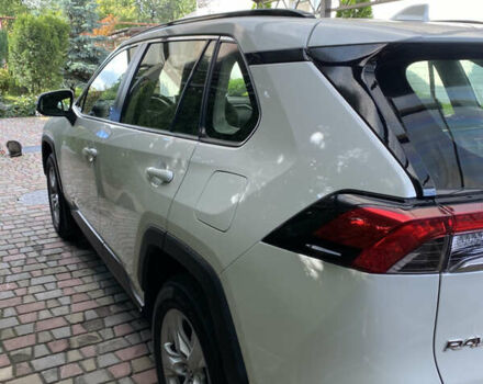 Белый Тойота РАВ 4, объемом двигателя 1.99 л и пробегом 51 тыс. км за 28500 $, фото 1 на Automoto.ua