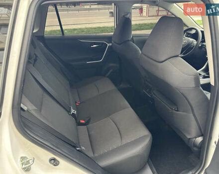 Белый Тойота РАВ 4, объемом двигателя 2 л и пробегом 70 тыс. км за 27999 $, фото 22 на Automoto.ua