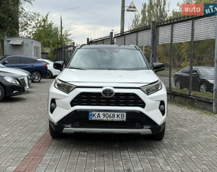 Белый Тойота РАВ 4, объемом двигателя 2.5 л и пробегом 68 тыс. км за 19500 $, фото 1 на Automoto.ua