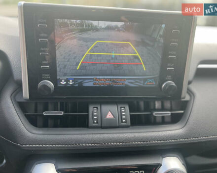 Тойота РАВ 4 2019 в Ровно на Automoto.ua Белый Тойота РАВ 4, объемом двигателя 1.99 л и пробегом 83 тыс. км за 28400 $, фото 36 на Automoto.ua