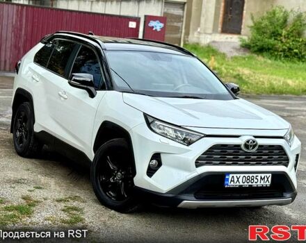 Білий Тойота РАВ 4, об'ємом двигуна 2 л та пробігом 92 тис. км за 29700 $, фото 1 на Automoto.ua