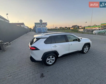 Белый Тойота РАВ 4, объемом двигателя 1.99 л и пробегом 253 тыс. км за 26500 $, фото 11 на Automoto.ua