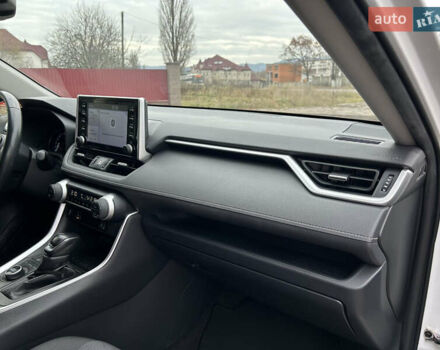 Білий Тойота РАВ 4, об'ємом двигуна 2 л та пробігом 106 тис. км за 27900 $, фото 33 на Automoto.ua