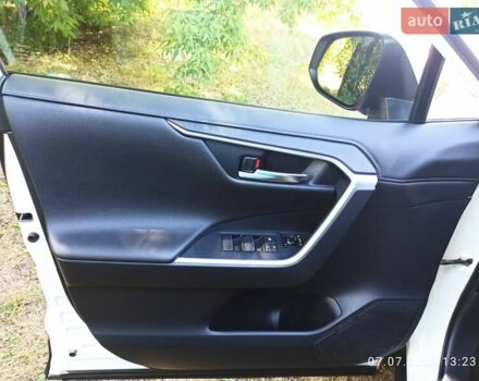 Белый Тойота РАВ 4, объемом двигателя 1.99 л и пробегом 171 тыс. км за 26799 $, фото 11 на Automoto.ua