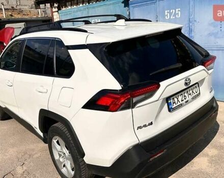 Білий Тойота РАВ 4, об'ємом двигуна 2.5 л та пробігом 121 тис. км за 27000 $, фото 6 на Automoto.ua