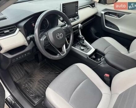 Білий Тойота РАВ 4, об'ємом двигуна 1.99 л та пробігом 99 тис. км за 28000 $, фото 20 на Automoto.ua