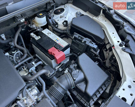 Белый Тойота РАВ 4, объемом двигателя 1.99 л и пробегом 70 тыс. км за 28500 $, фото 31 на Automoto.ua