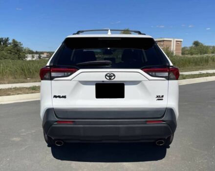 Білий Тойота РАВ 4, об'ємом двигуна 2.5 л та пробігом 36 тис. км за 14000 $, фото 5 на Automoto.ua