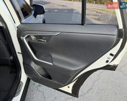 Белый Тойота РАВ 4, объемом двигателя 2.5 л и пробегом 105 тыс. км за 29900 $, фото 18 на Automoto.ua