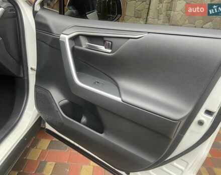 Белый Тойота РАВ 4, объемом двигателя 2 л и пробегом 41 тыс. км за 30700 $, фото 48 на Automoto.ua