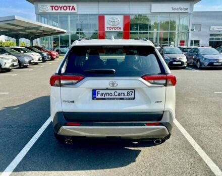 Белый Тойота РАВ 4, объемом двигателя 2 л и пробегом 138 тыс. км за 22000 $, фото 4 на Automoto.ua