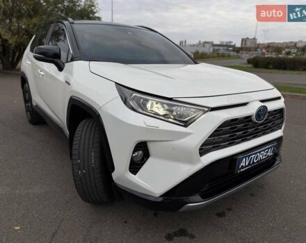 Білий Тойота РАВ 4, об'ємом двигуна 2.49 л та пробігом 128 тис. км за 29900 $, фото 16 на Automoto.ua