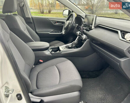 Білий Тойота РАВ 4, об'ємом двигуна 1.99 л та пробігом 82 тис. км за 28000 $, фото 8 на Automoto.ua