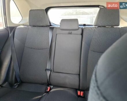 Білий Тойота РАВ 4, об'ємом двигуна 2.49 л та пробігом 86 тис. км за 8500 $, фото 8 на Automoto.ua