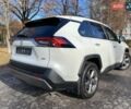 Тойота РАВ 4 2019 в Полтаве на Automoto.ua Белый Тойота РАВ 4, объемом двигателя 1.99 л и пробегом 101 тыс. км за 28700 $, фото 2 на Automoto.ua
