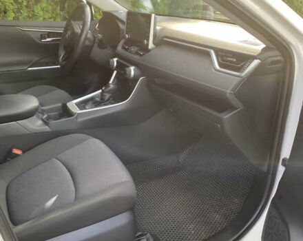 Белый Тойота РАВ 4, объемом двигателя 1.99 л и пробегом 51 тыс. км за 28500 $, фото 3 на Automoto.ua