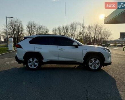 Белый Тойота РАВ 4, объемом двигателя 2.5 л и пробегом 105 тыс. км за 29900 $, фото 4 на Automoto.ua