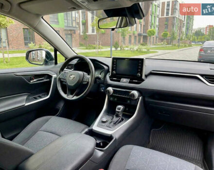 Белый Тойота РАВ 4, объемом двигателя 1.99 л и пробегом 138 тыс. км за 21200 $, фото 4 на Automoto.ua