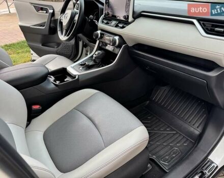 Белый Тойота РАВ 4, объемом двигателя 1.99 л и пробегом 99 тыс. км за 27500 $, фото 30 на Automoto.ua