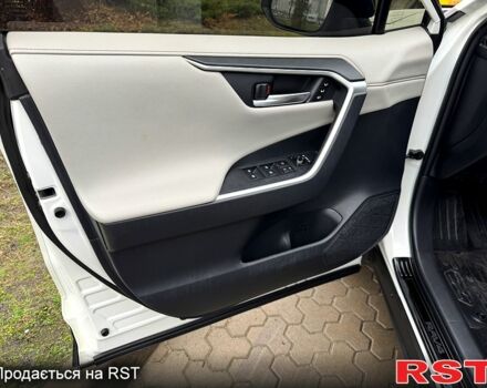 Белый Тойота РАВ 4, объемом двигателя 2 л и пробегом 99 тыс. км за 26500 $, фото 8 на Automoto.ua